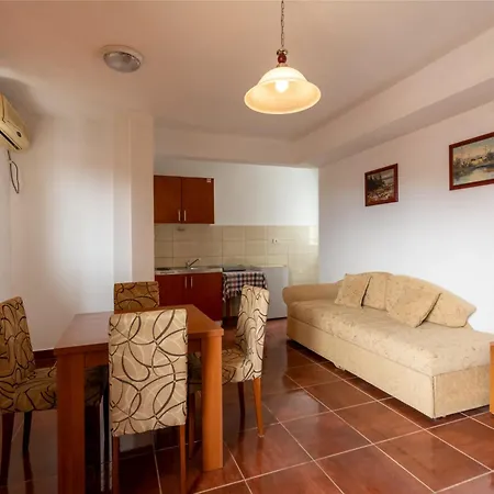 Evropa Lux Apartment Boreti