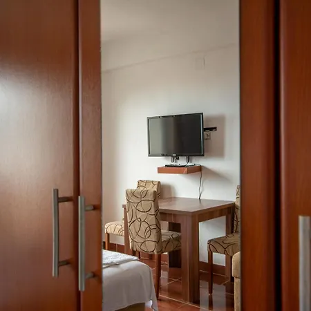 Evropa Lux Apartment *