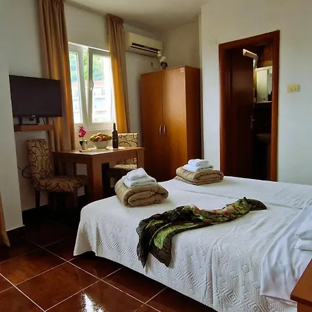 Evropa Lux Apartment *